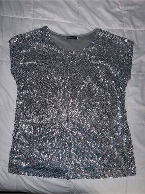 Silver Sequin Short Sleeve Blouse - Large